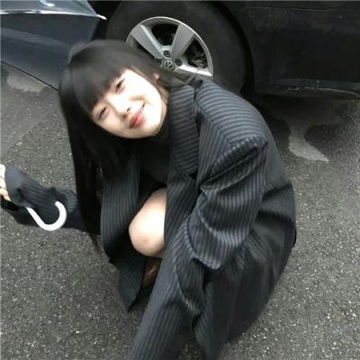 无法触碰的她